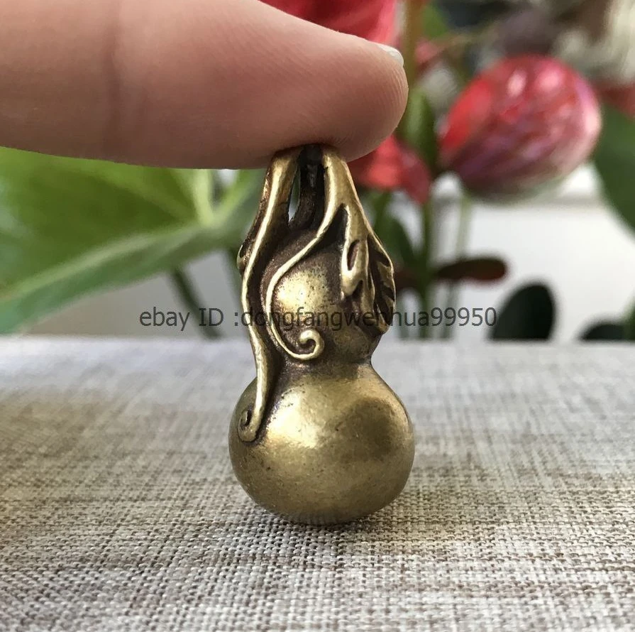 

China Bronze Brass Auspicious Gourd Statue Lucky Longevity Pendant A98