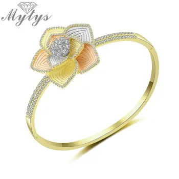 

Mytys High Quality Brass Flower Bangles for Women Three Tone Gold Jewelry Wedding Party Romantic Bracelet Accessory Gift B1133