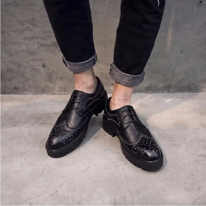 Rivets Chaussures Noir Des Robe Casual De Costume Hommes Bureau Hauteur Borgue forme Smart Mâle Plate Sculpté Dentelle Oxfords Croissante up 7HwwqY