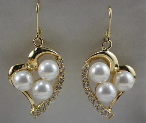 

Latest Round Shell Pearl With Heart-shape Stud Earring ER00063 8mm