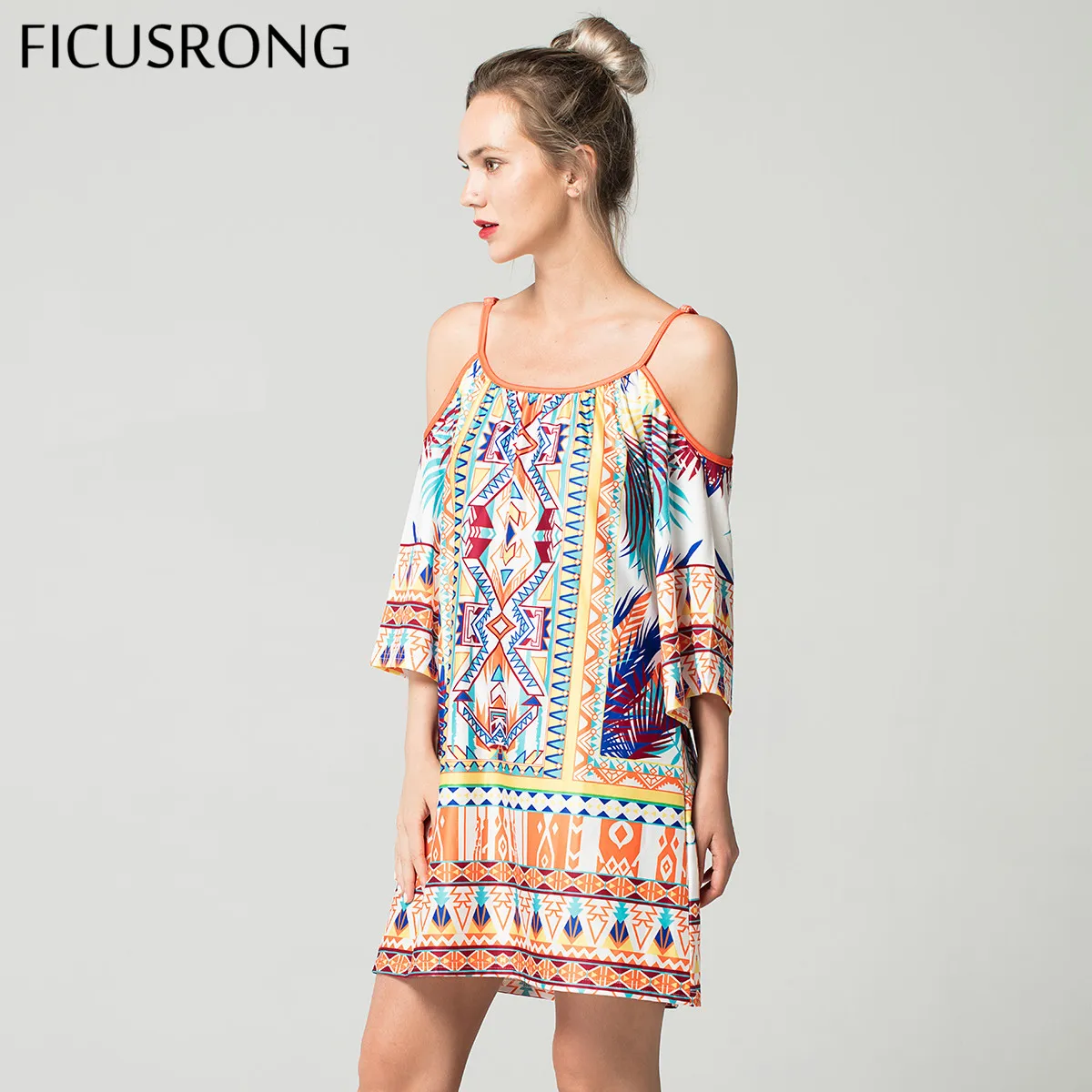 Женское пляжное платье на бретельках Boho Style свободное винтажное из молочного