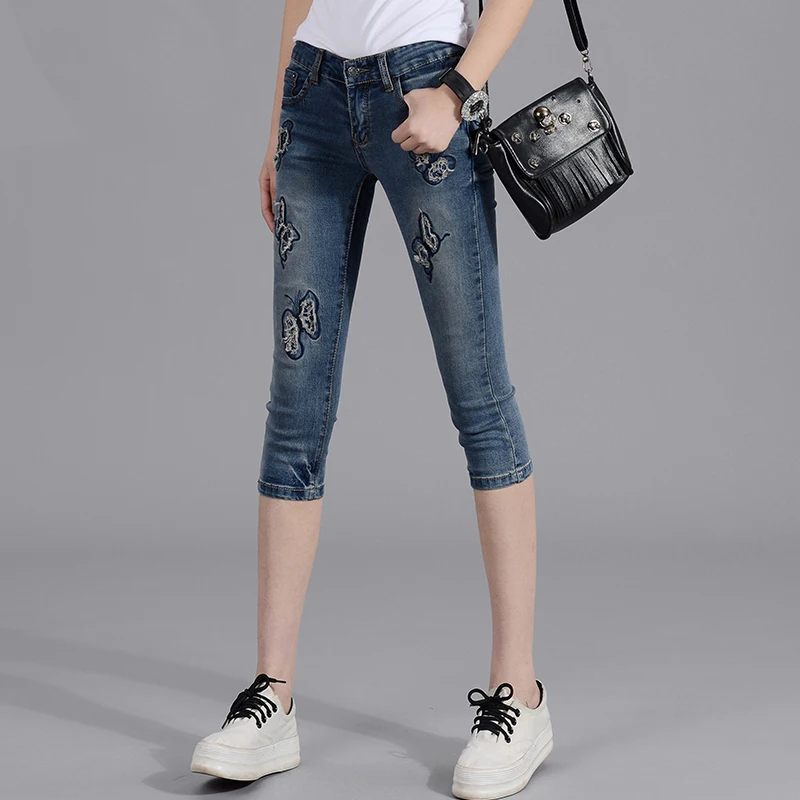 2019 Summer Fashion Pencil Denim Jeans Women Butterfly Embroidered Jeans Female Blue Casual 25-36 Pants Capris Y253