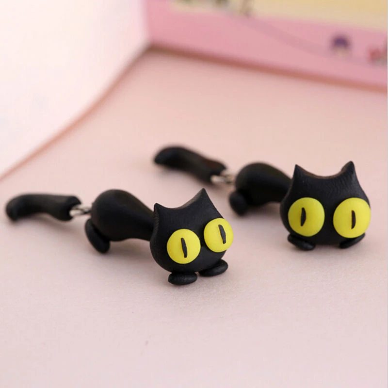 Cartoon Cat Stud Earrings 1