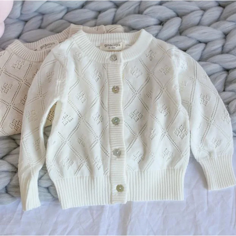 2018 New Children Sweater Autumn Winter Cotton Knitted Cardigan Hollow-Out Lattice Baby Sweater Top Jacket 1-6Y Sweater Retro 2018 New Children Sweater Autumn Winter Cotton Knitted Cardigan Hollow-Out Lattice Baby Sweater Top Jacket 1-6Y Sweater Retro