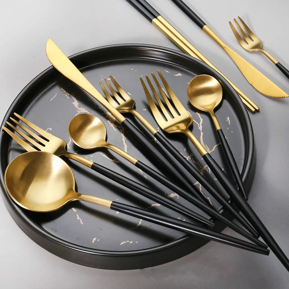 

Tableware Stainless Steel Steak Knife and Fork Spoon Knife and Fork Suit A Family of Four Western Cutlery Dinner Set High-grade