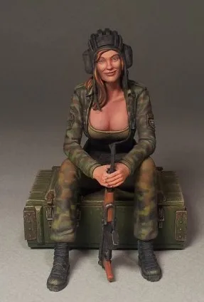 

1/35 scale modern the Russian tanks sexy Girl (including caisson) Resin Model Kit figure Free Shipping