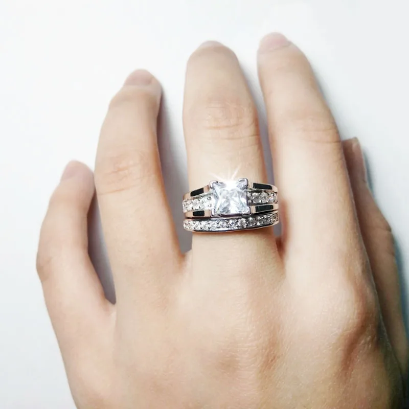 Princess Cut Cubic Zirconia Couples Rings Stainless Steel Wedding Ring Set for Women and Men Party Jewelry Wholesale