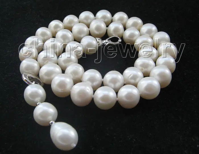 

SHIPPING HOT sell new Style >>>>Beautiful 18" 12mm natural white round freshwater pearl necklace-GP clasp