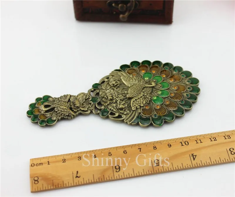 Peacock mirror with hand (10)
