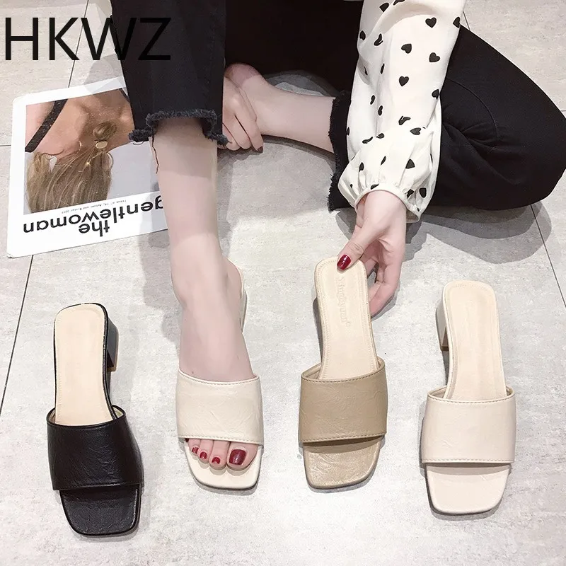 

Women's sandals high-heeled slippers summer fashion wild wear thick with indoor and outdoor wear square personality shoes H0175