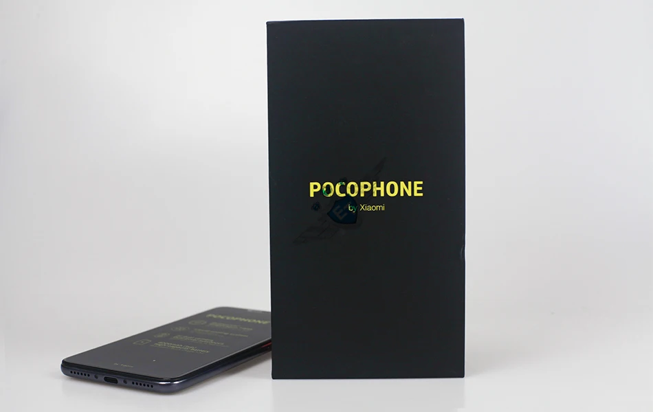 Xiaomi-POCOPHONE-F1-REAL-PICTURE-with-logo-4