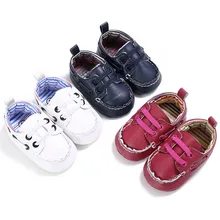 Обувь для малышей Новинка г. детская обувь для новорожденных мальчиков и девочек кожа кроватки мягкая подошва полукеды#4M03