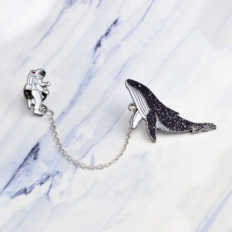 XEDZ эмалированные Мультяшные Броши stronaut и киты булавки с отворотом значки женские модные ювелирные изделия булавки подарки оптом для нее