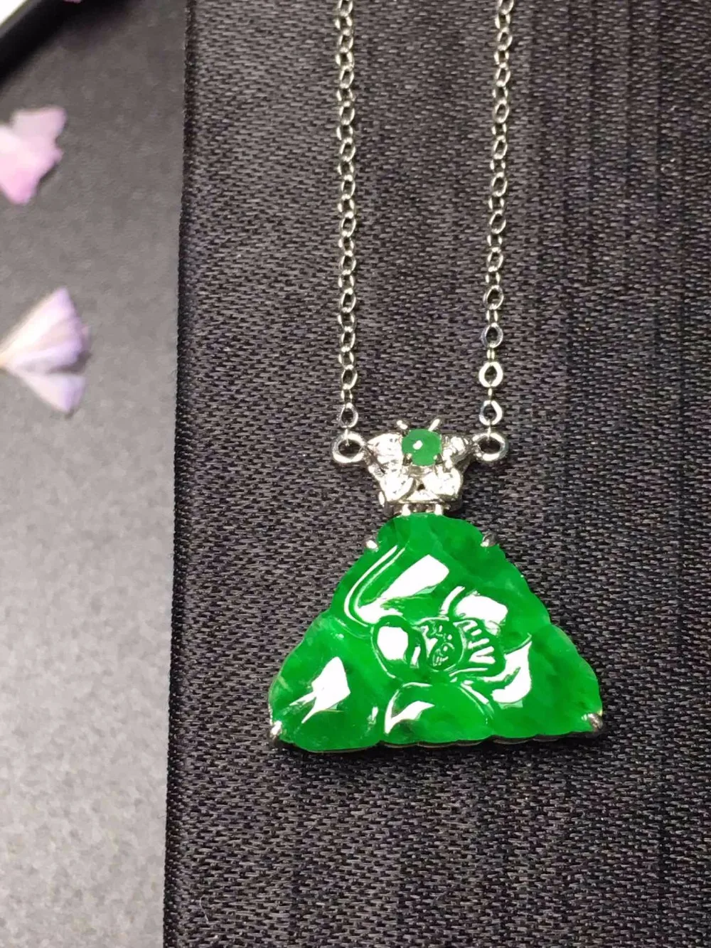 

Fine Jewelry 18K White Gold Buddism Buddha 100% Natural Green Burmes Jade Gemstones Pendant Necklace Fine Pendants Necklaces