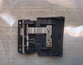 NUEVA cubierta de tarjeta de memoria SD para cámara Digital Nikon D90, pieza de reparación con METAL y resorte