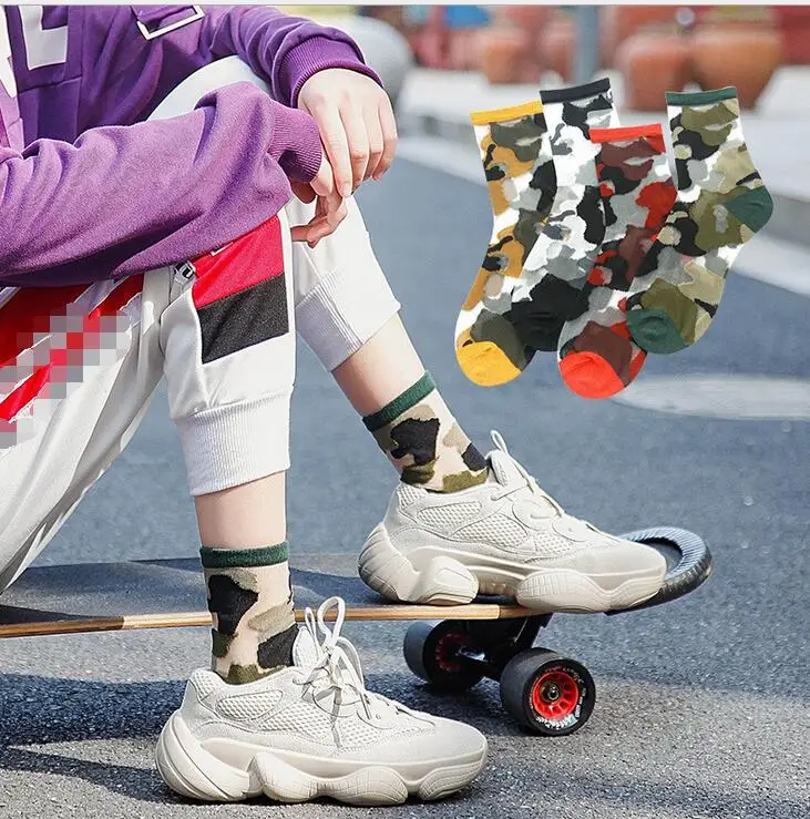 

2019 new camouflage glass fashion color matching spring and summer tide socks wild crystal socks