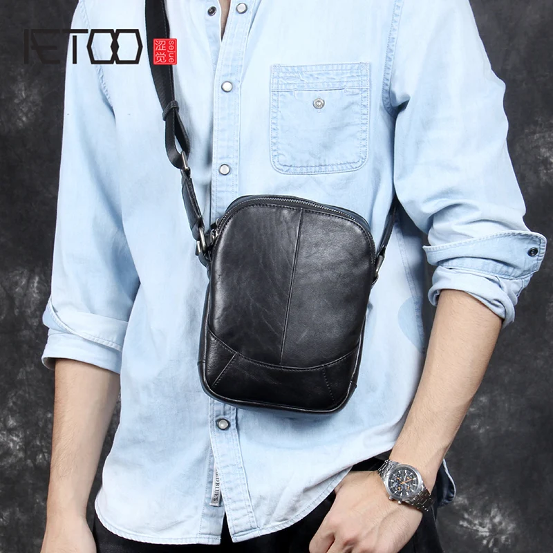

AETOO Casual fashion head cowhide single shoulder crossbody bag male leather simple small bag