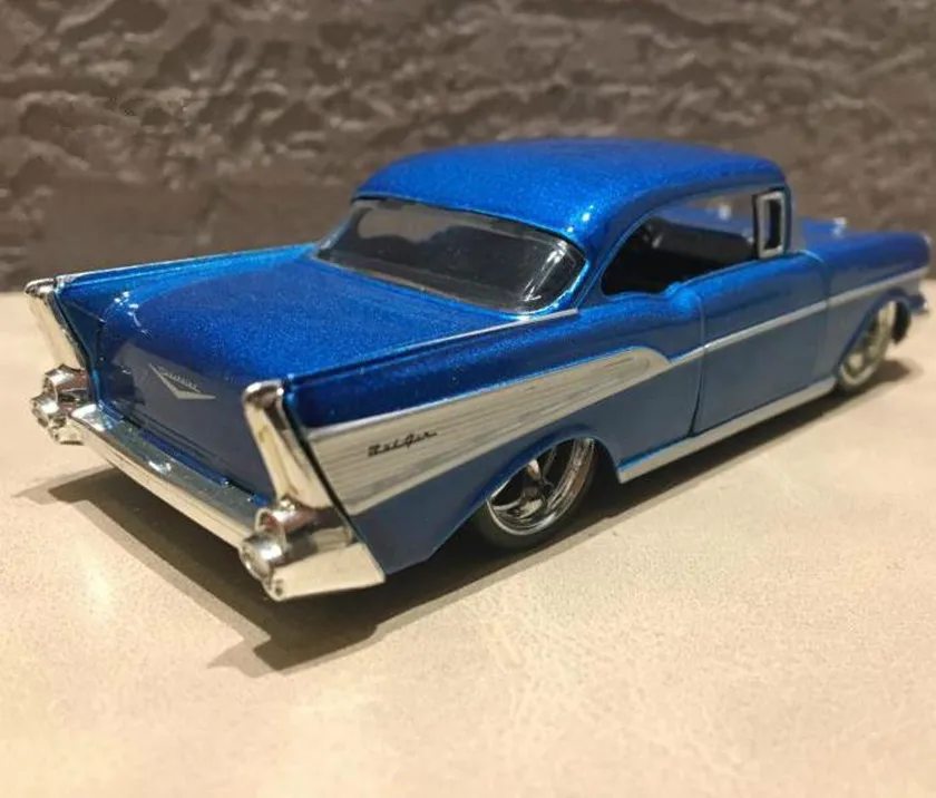 Высокая Имитация 1957 Chevrolet Bel Air модель автомобиля 1:32 Сплав оттягивать назад Ретро автомобили литья под давлением металлическая Игрушечная модель