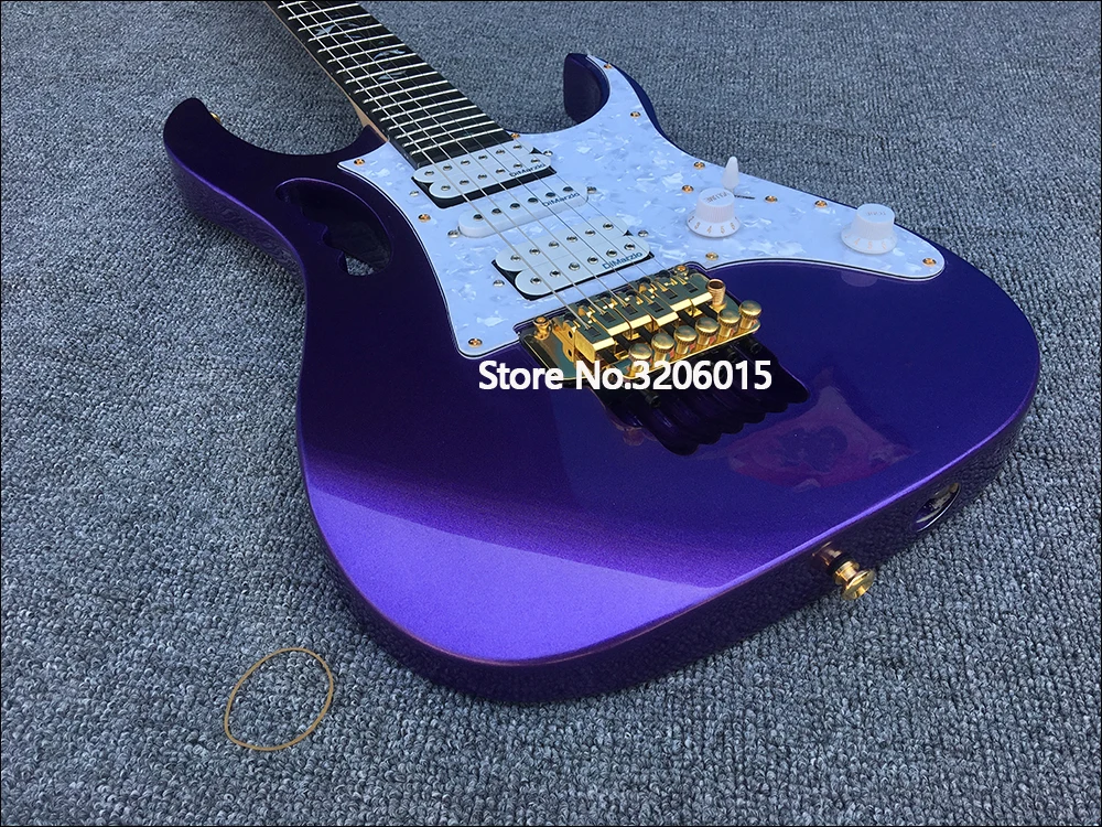 2018 nuevo 6-string purple 24 Frets Custom shop Guitarra eléctrica, Golden hardware con Tremolo bridge, Guitarra de alta calidad. 2018 nuevo 6-string purple 24 Frets Custom shop Guitarra eléctrica, Golden hardware con Tremolo bridge, Guitarra de alta calidad.