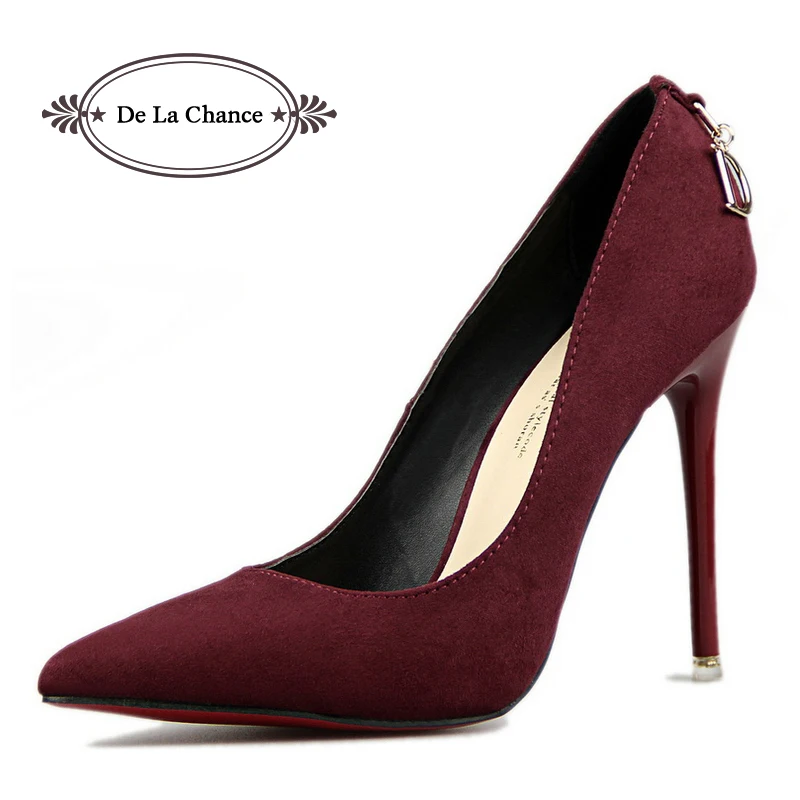 pointed sole heels