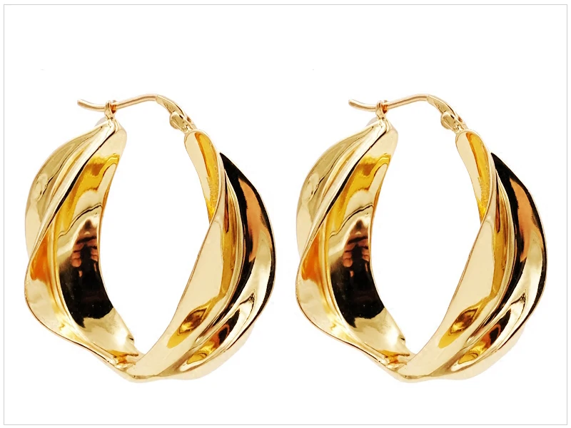 Twisted Hoop Earrings  (1)