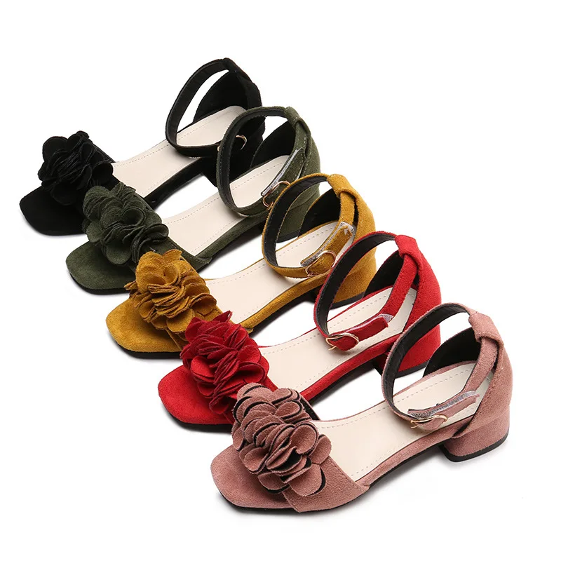Г. новые сандалии для девочек пляжная обувь на плоской подошве летние блестящие черные, розовые, красные туфли в Корейском стиле для девочек 24-37