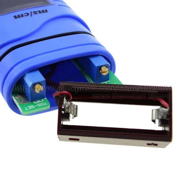 9-Ideal-Concept-water-quality-meter-PHM-226-Battery