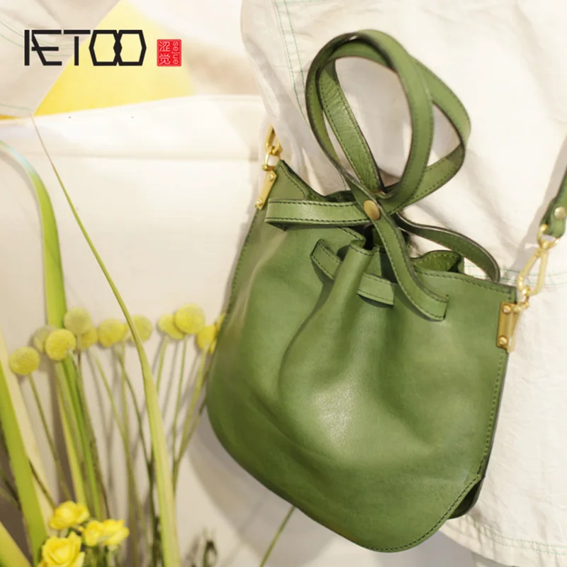 

AETOO Green bag, high-sense retro slant bag, simple small fresh leather handbag