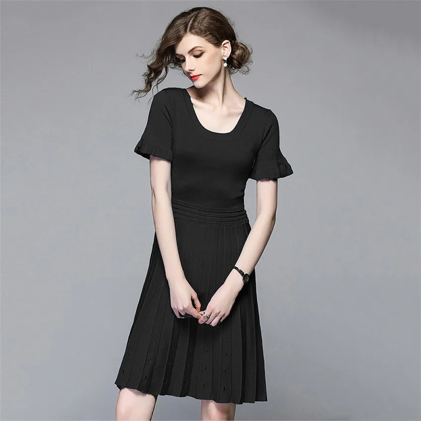 2018 Summer Knitted Dresses Women Short Sleeve Elegant Knitting Pleated