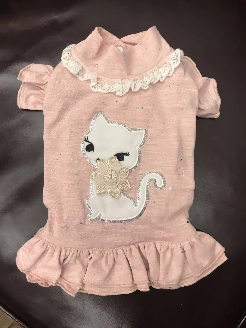 

Kawaii Pets Store Luxury Shiny Dresses Lace Border Pet Clothes Dog Pajamas Clothes for Dogs Couple Dog Clothes Hot Sale