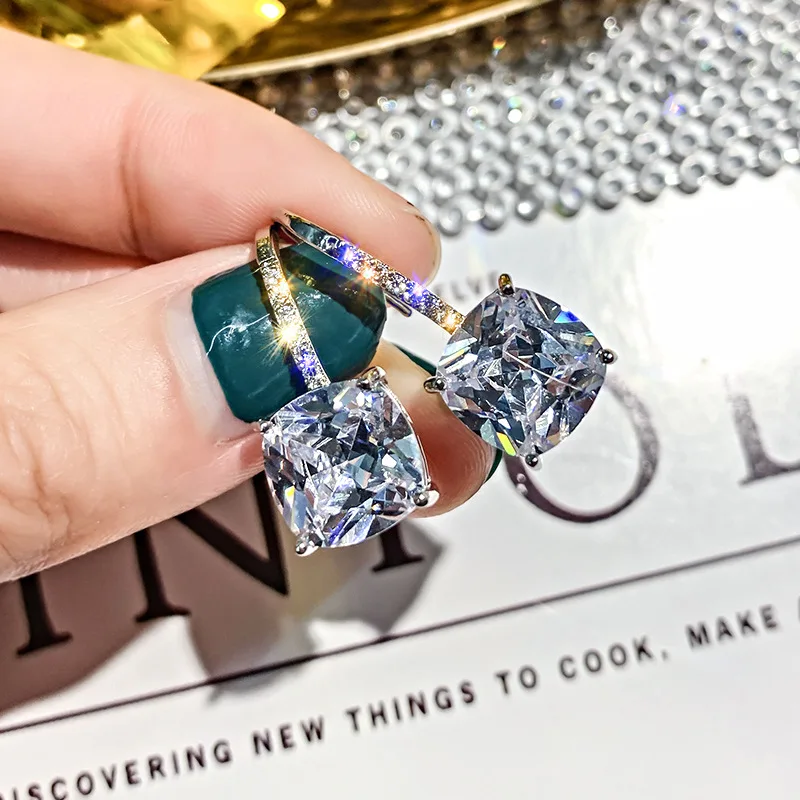 

FYUAN Fashion Big Zircon Dangle Earrings for Women Bijoux Exquisite Square Crystal Drop Earrings Statement Earrings Gift