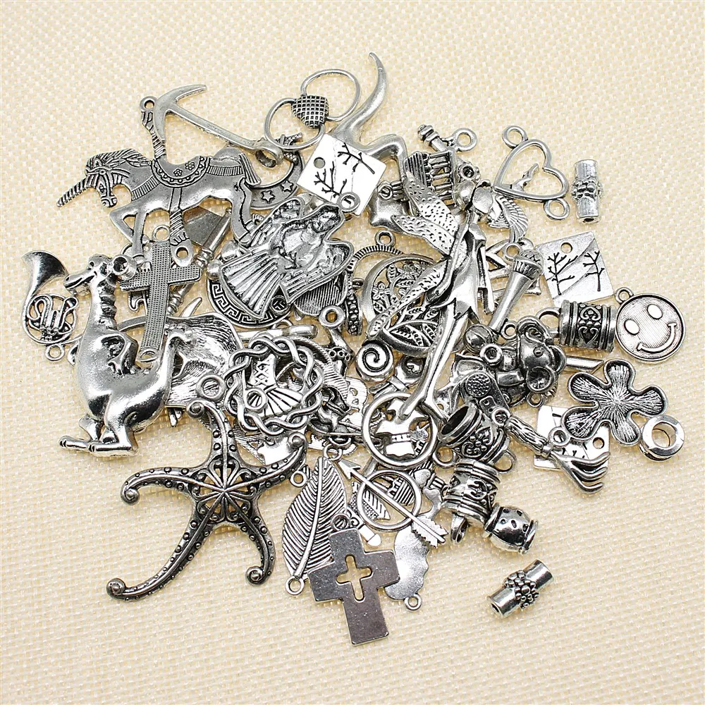

100Gram 3 Colors Random Mix Designs Zinc Alloy Charms Pendant Metal Charms Jewelry Findings & Components For Jewelry Making