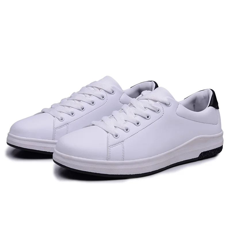 

2017 Hot Mens Skateboarding Sneakers Black White Skate Board Man Sneakers All Seasons Mens Sport Walking Shoes