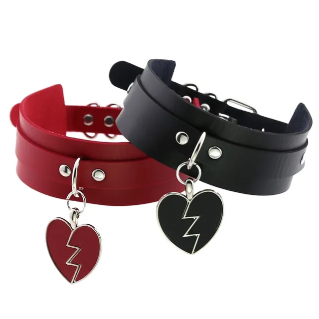 Kawaii Gothic Broken Heart Choker 2