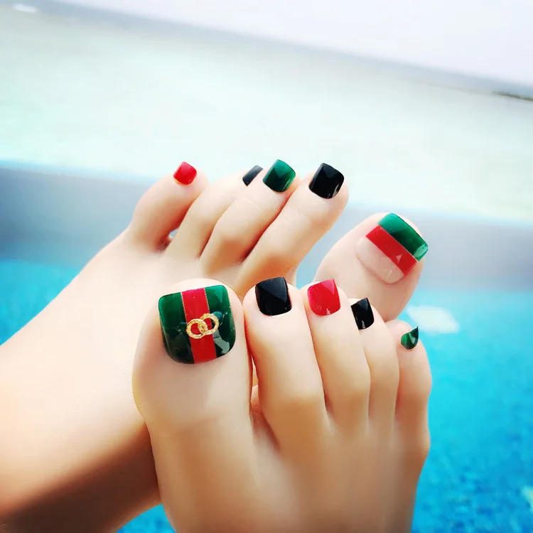 

24Pcs Stripe Rivets Summer Toe False Nails Light Color Green Red Toe Fake Nails Full Cover Acrylic Feet Patch With glue Sticker