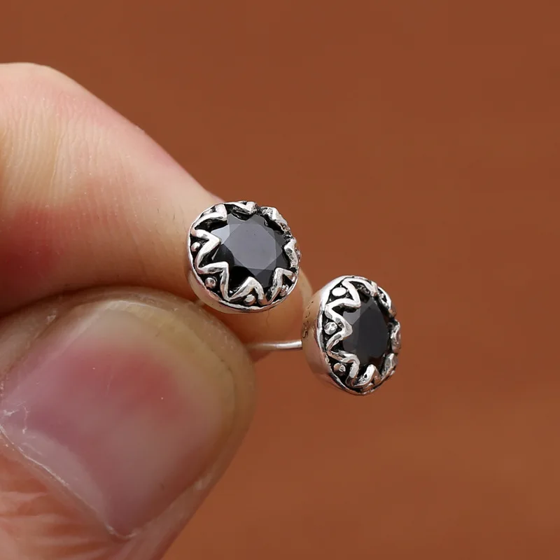 

Antique Thai Silver 925 Zirconia Stone Stud Earring For Men Women Cool 925 Sterling Silver Cool Gothic Punk Style Mens Jewelry