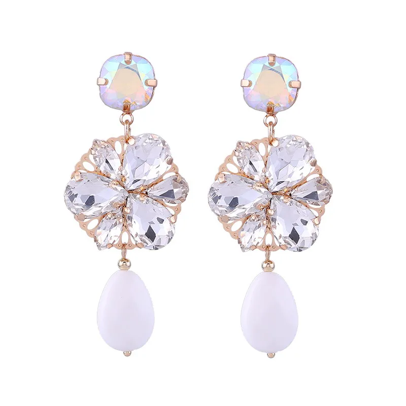 earrings White