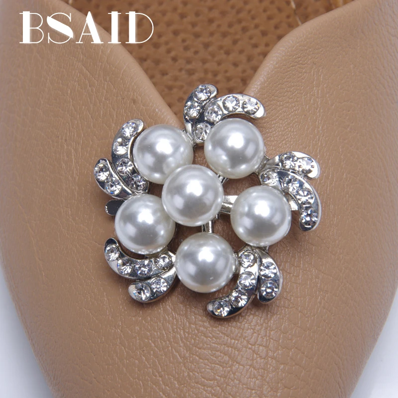

BSAID 1 Pair Women Shoe Decorations Crystal Faux Pearl Flower Shoe Clips Rhinestone Floral Buckle Charming Shoe Accessories New
