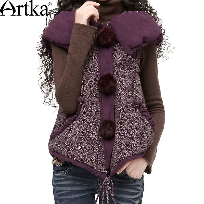 ARTKA Women Sleeveless Jacket Coat 2018 Autumn Outerwear With Hood Vintage Puffer Jacket With Pom Pom Winter Outerwear WA10123D