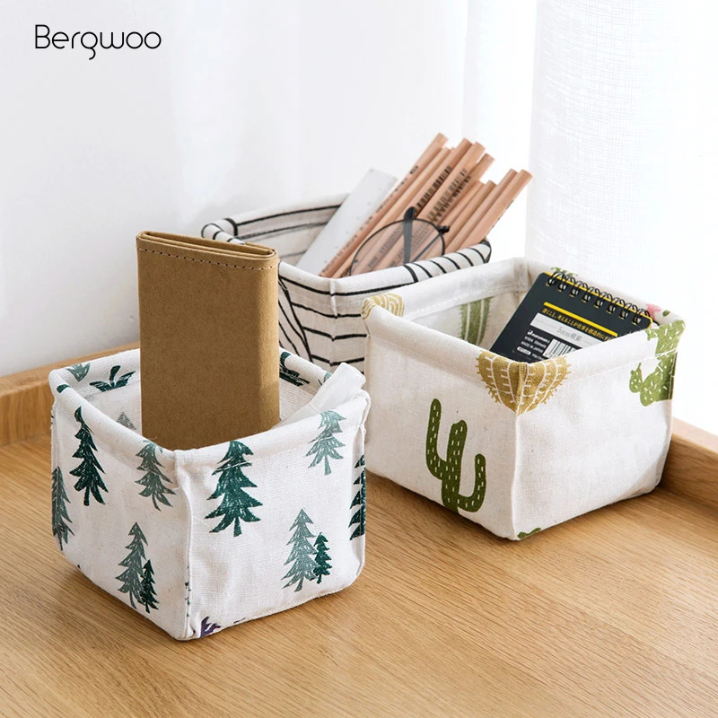 

Desktop Storage Box Made of Cotton and Linen as Makeup Storage Box and Office Storage Box