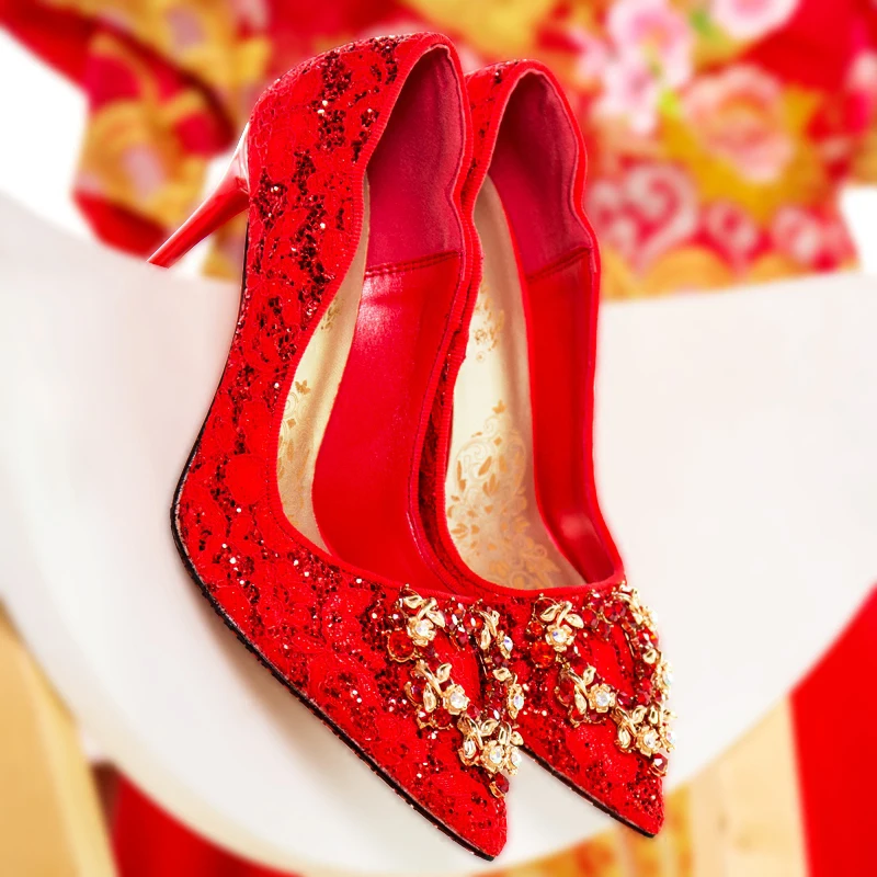 

Red bride shoes wedding shoes women spring single shoes Chinese water drill pointed high heels heel white wedding dress shoes