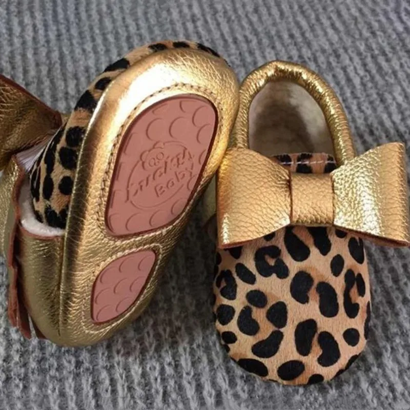 

Winter Leopard Bow Genuine Leather Baby Girls Shoes Warm Fringe Baby Moccasins with fur Hard Sole Non-slip Christmas gifts