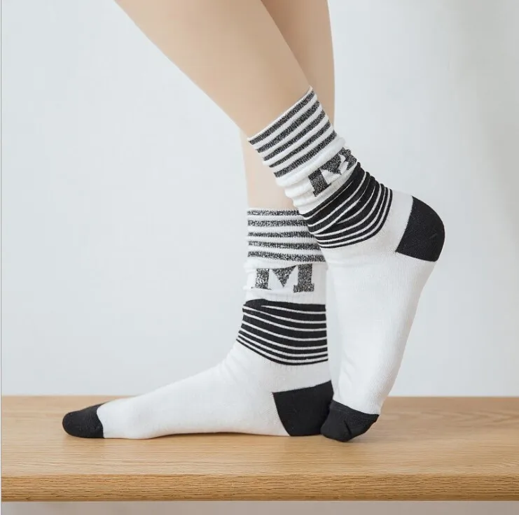 Винтаж Полный хлопок короткие носки Harajuku мода &quotM&quot Письмо милые sox для женщин