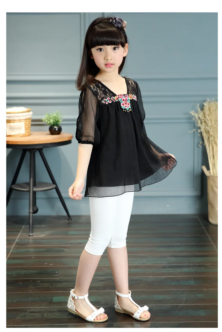 Детская летняя шифоновая рубашка для девочек, корейский с коротким рукавом, кружевная блузка с v-образным вырезом, одежда белого и черного цвета
