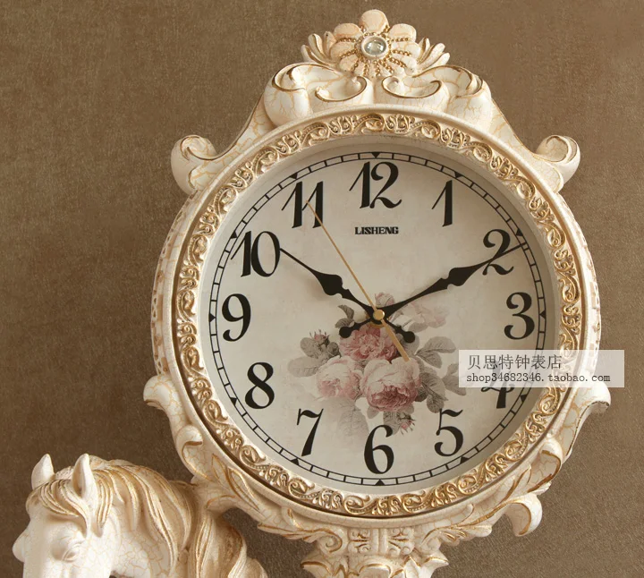 1 шт. европейского Ретро-часы Мода творческий этап часы лошадь гостиная часы арт silent настольные часы LU606534