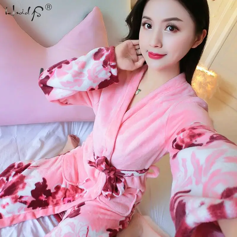 Flannel Bathrobes Women's Cartoon Lovely Thicken Warm Nightgowns Winter Bath robe Women Pajamas Bath Robe Sleepwear