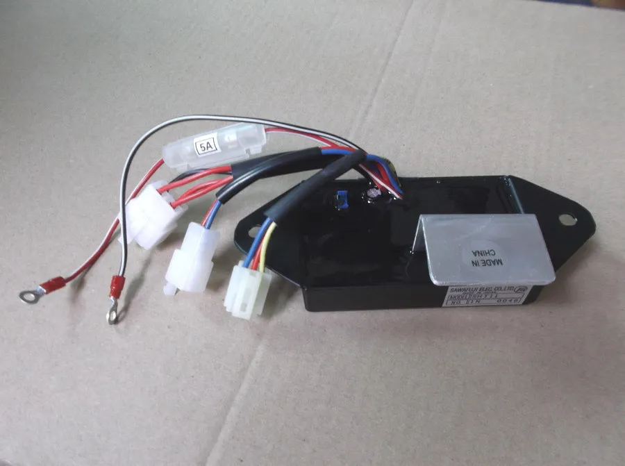 Gratis verzending diesel generator AVR pak voor J310 J315 J320 8kw 10kva 12kw 15kva 16kw 20kva Automatische Spanningsregelaar Gratis verzending diesel generator AVR pak voor J310 J315 J320 8kw 10kva 12kw 15kva 16kw 20kva Automatische Spanningsregelaar