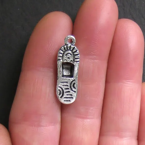 10pcs/lot 27mmx9mm Running Shoe Charms Antique Silver Color Sneakers for charms necklace pendant jewelry accessories findings