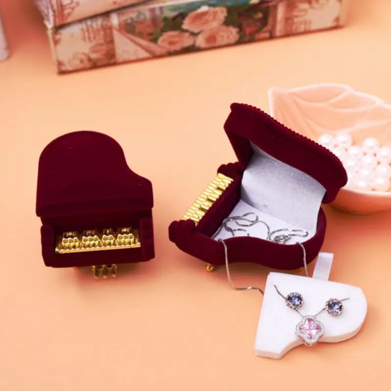 

Cute Red Strawberry Shape Wedding Engagement Ring Jewelry Box Valentines Day Gift Rings Boxes