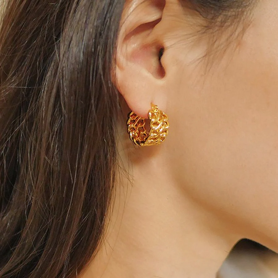 

Independent Designer Modern Twist Dangle Earrings Geometric Jewelry Stand Out Gold Tassel Earring Luxury Bijoux For Ladies